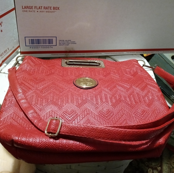 🎁🎒 JUDY CHEN RED SHOULDER BAG🦉 - Picture 7 of 10